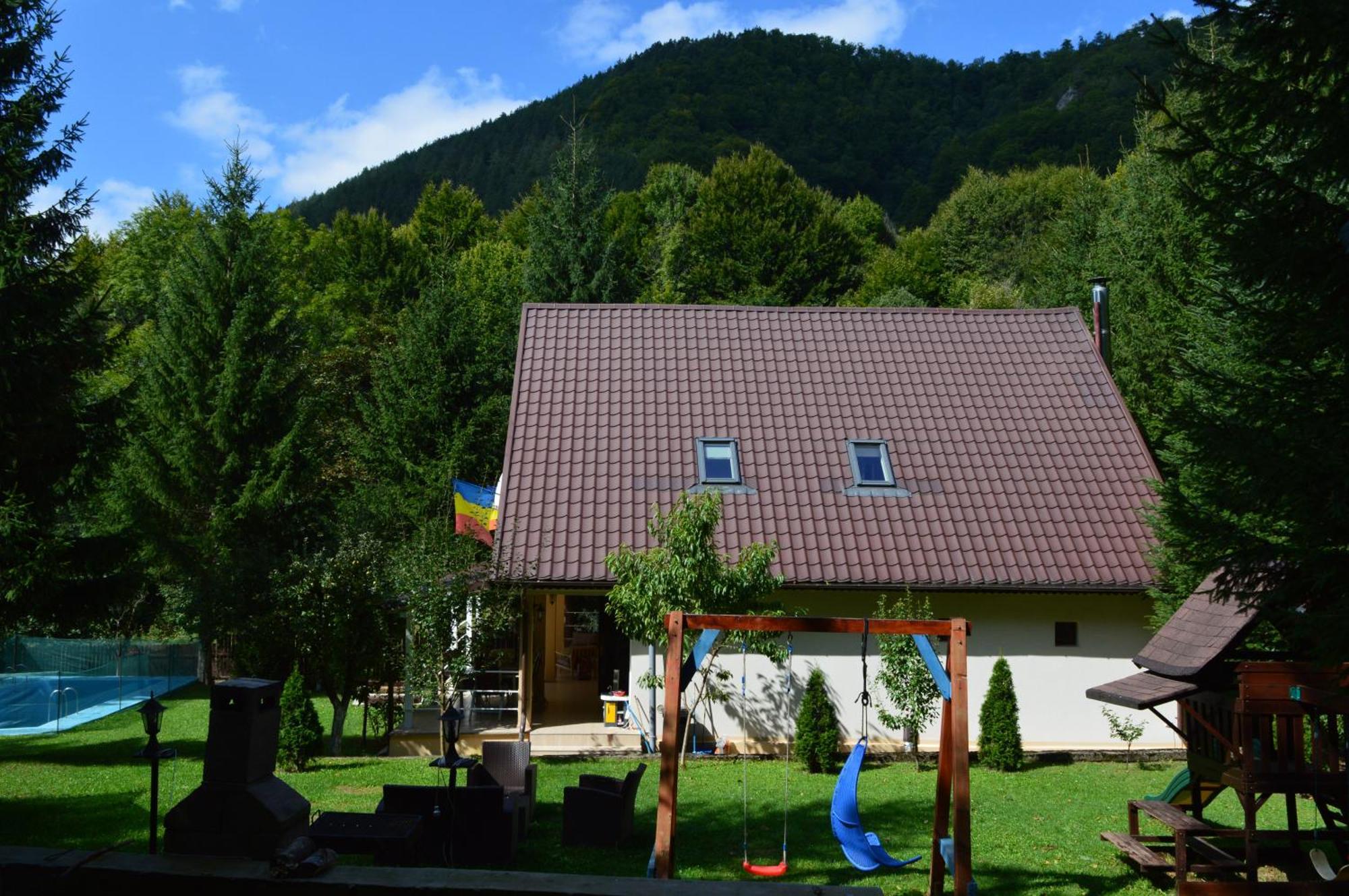 Casa Aris Lepsa Vrancea Hotel Exterior photo