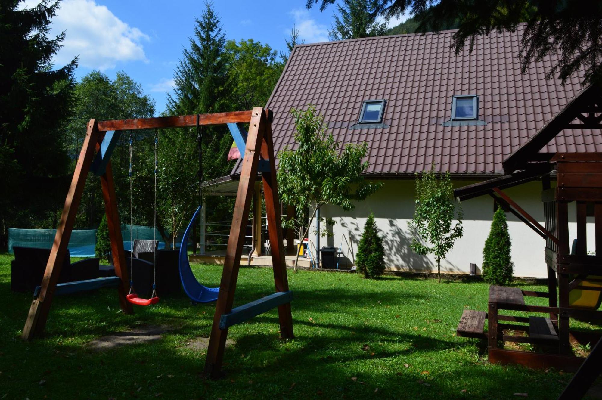 Casa Aris Lepsa Vrancea Hotel Exterior photo